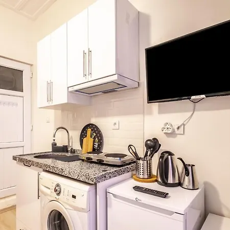 Central And Chic Studio Flat With Balcony In Sisli Istanbulská provincie