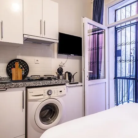 公寓 Central And Chic Studio Flat With Balcony In Sisli